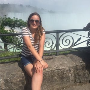 Meet your Posher, Amanda